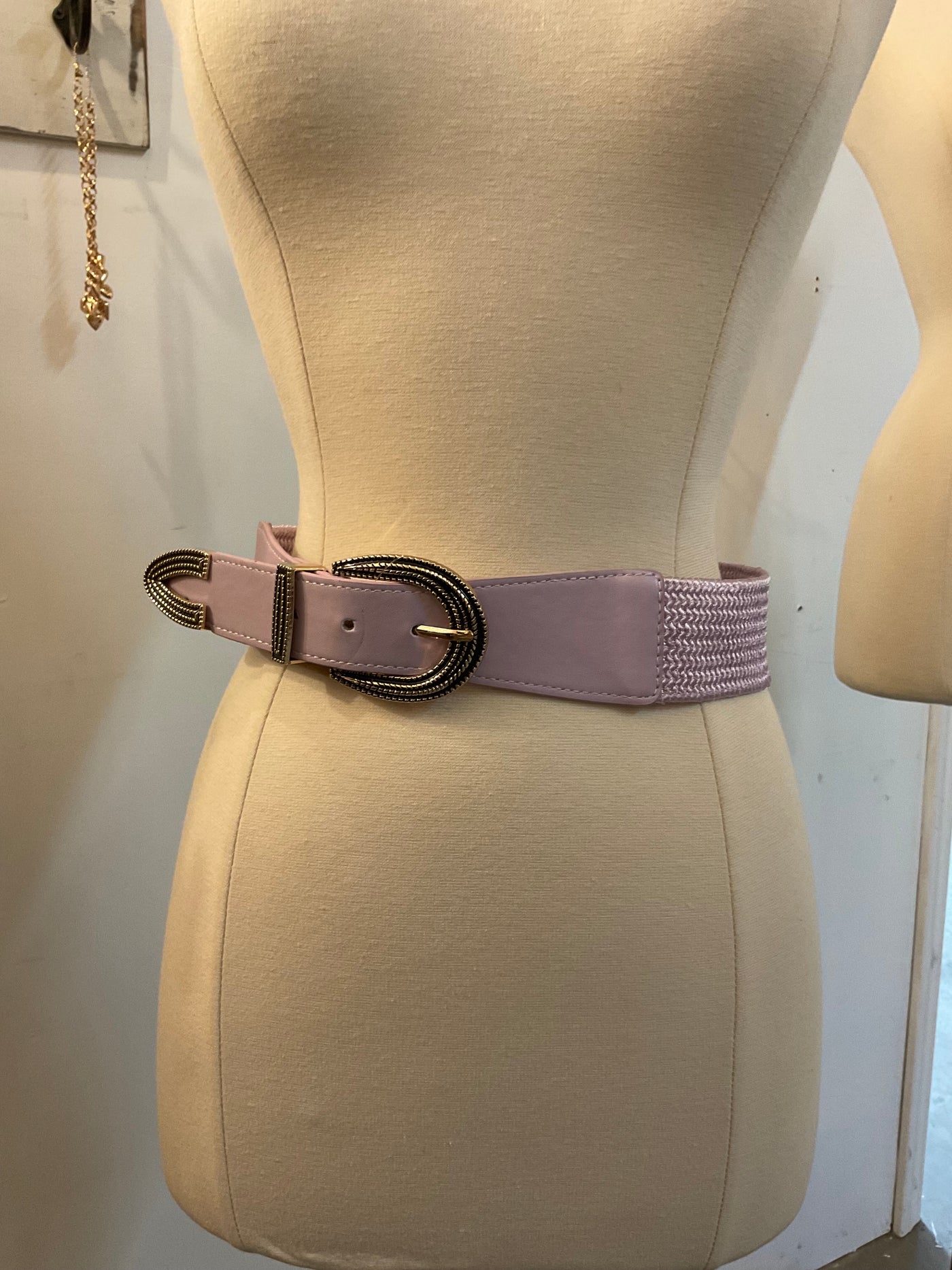 Stretch belt