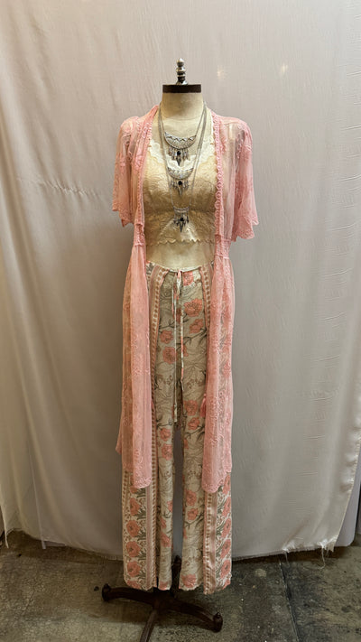 Dusty pink kimono