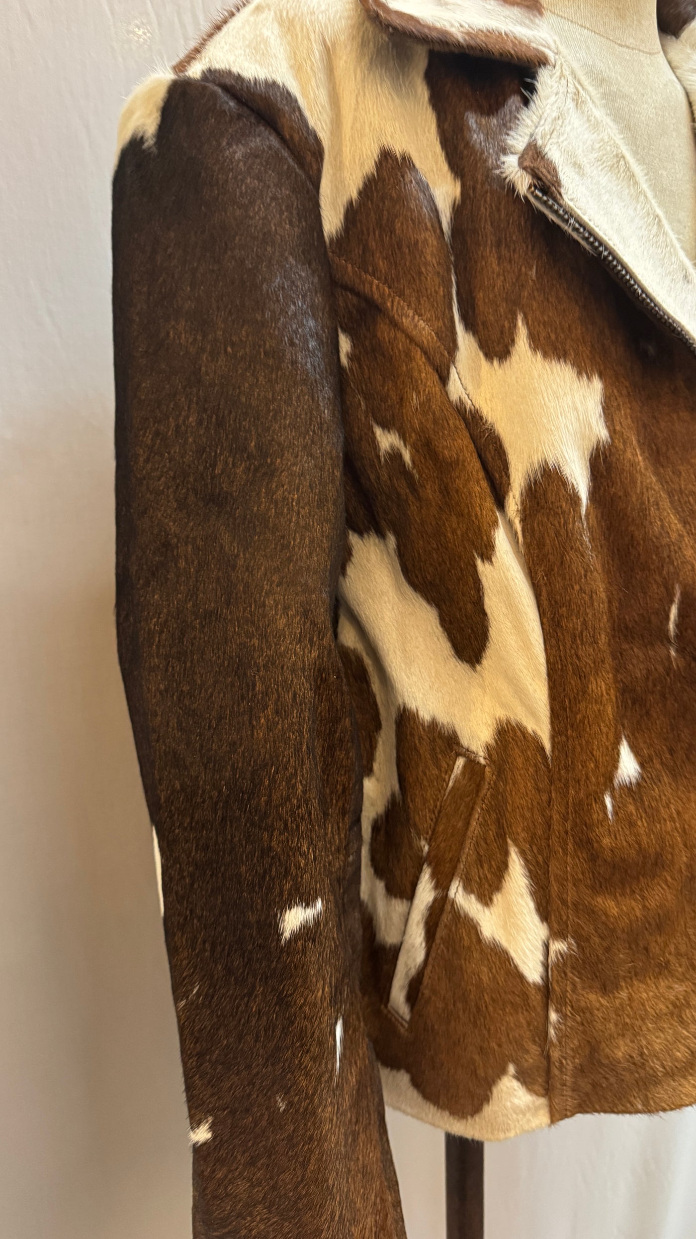 Cowhide jacket (large)