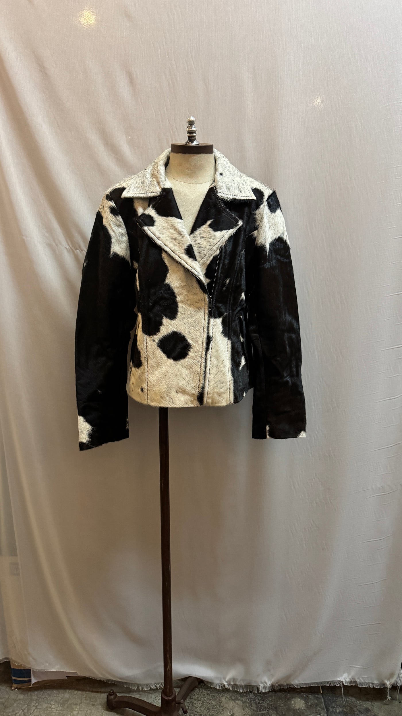 Cowhide jacket (medium)