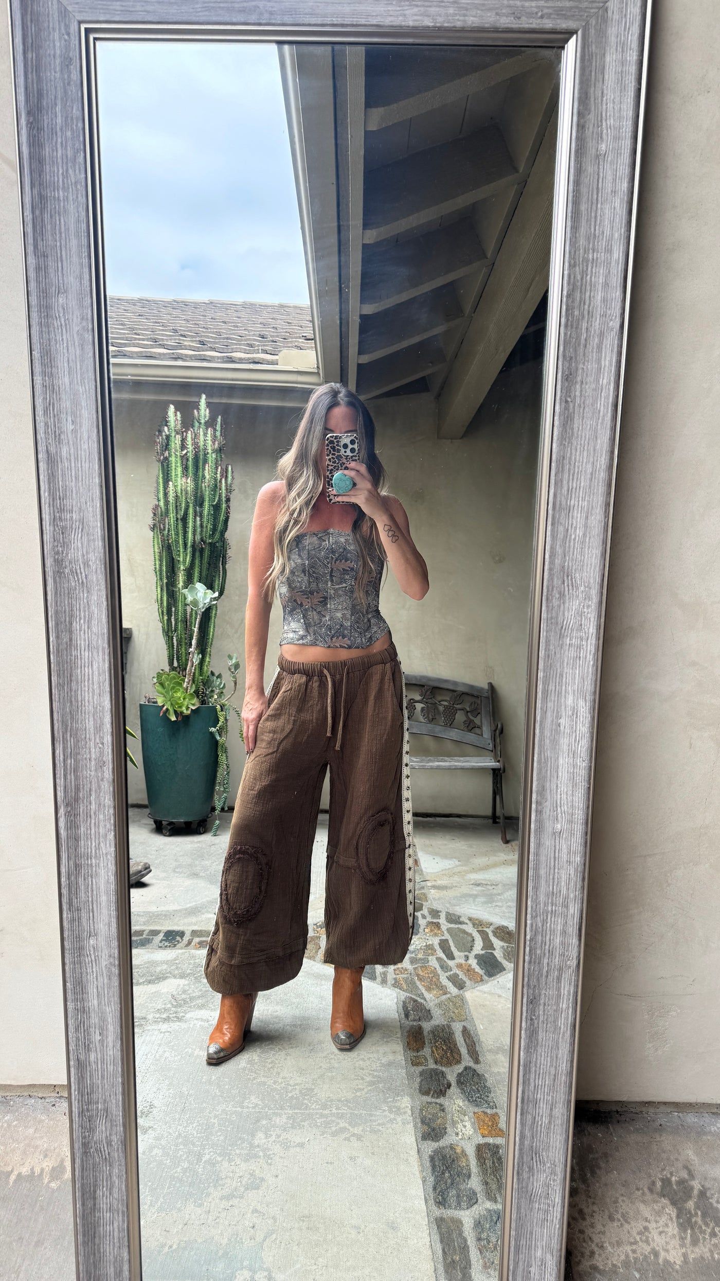 Della joggers