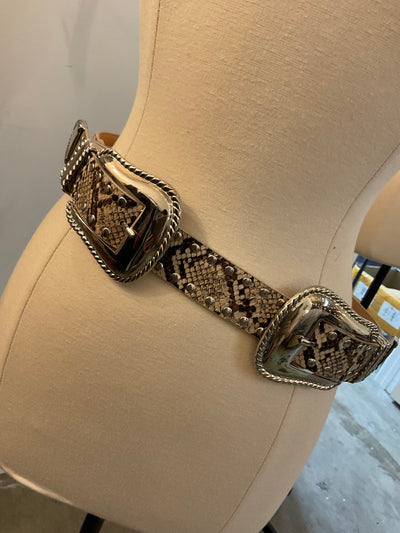 Snake double buckle belt