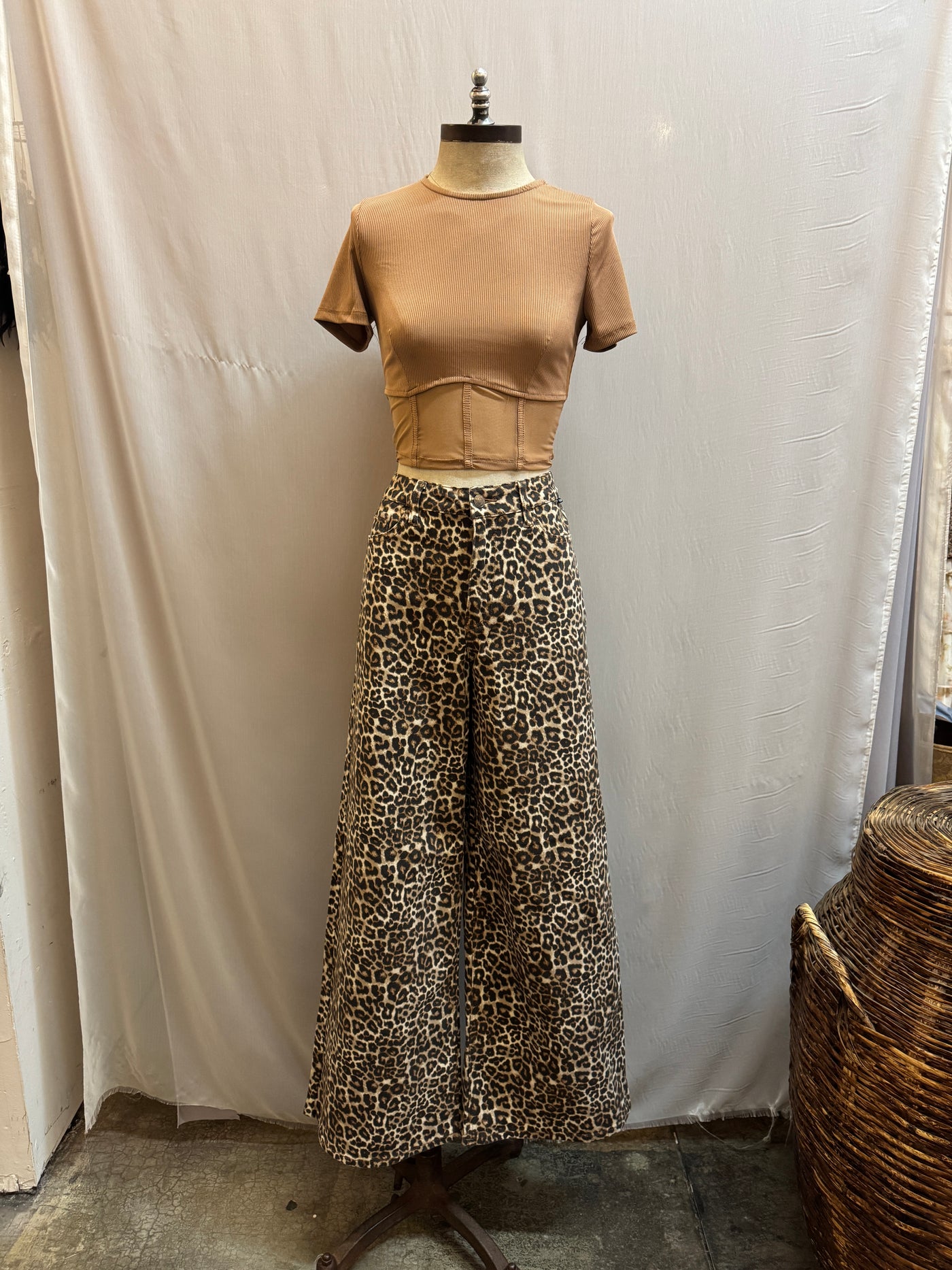 Leopard lovers pants