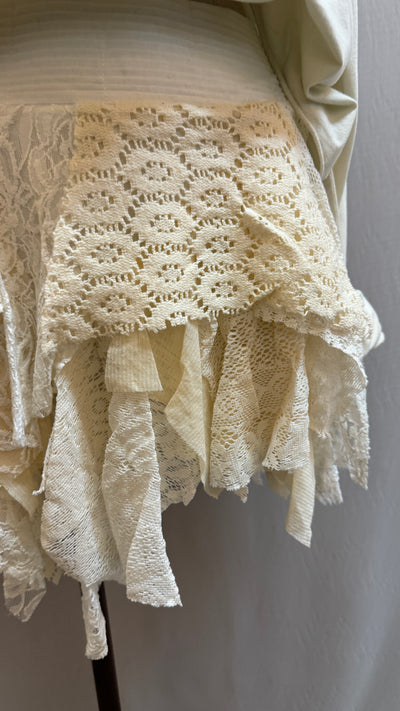 Oli lace skirt