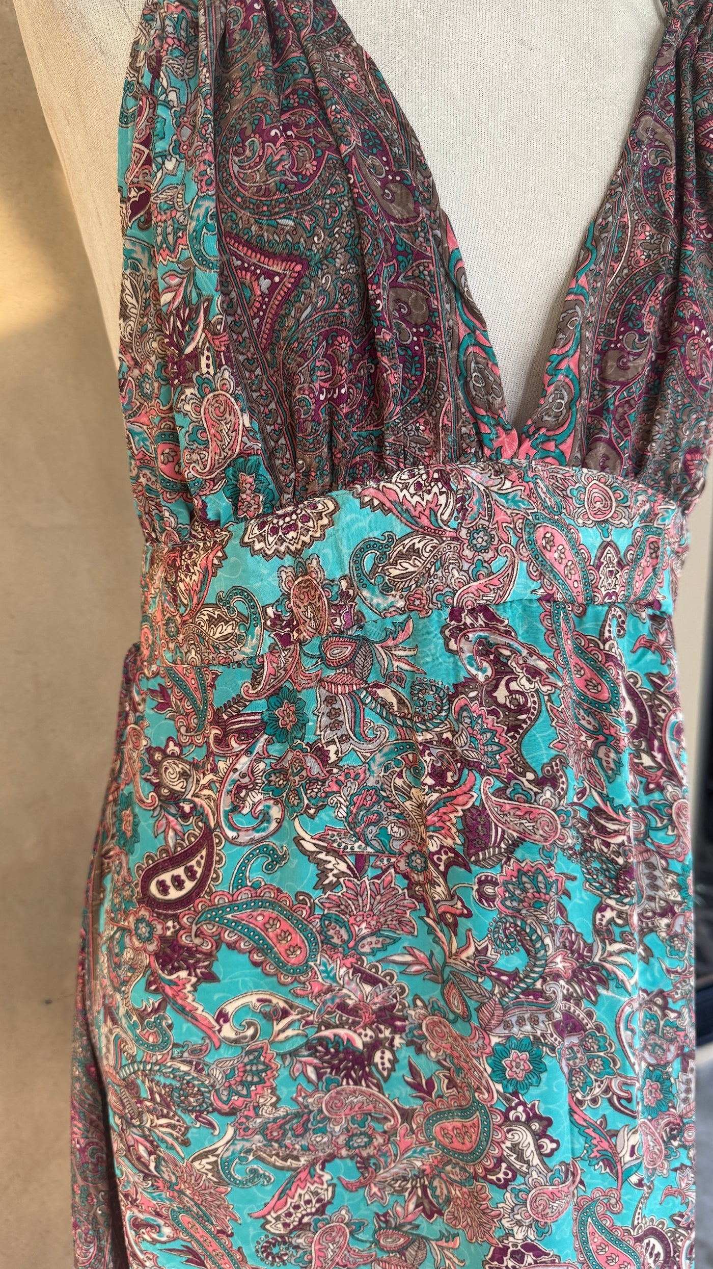 Demi maxi