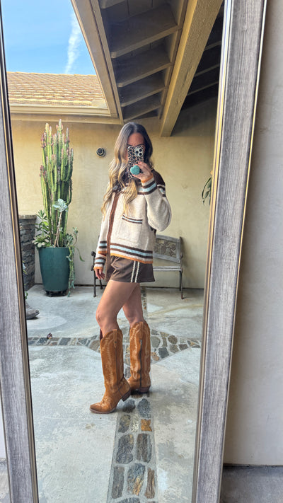 Cadi and horse cardi