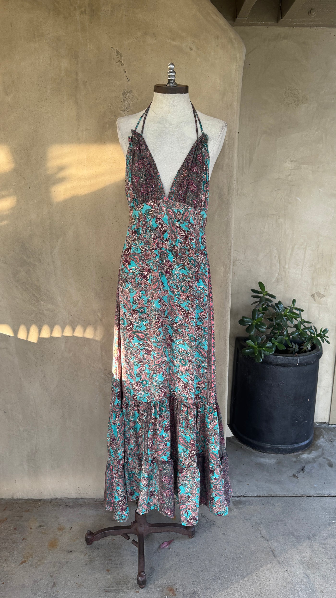 Demi maxi