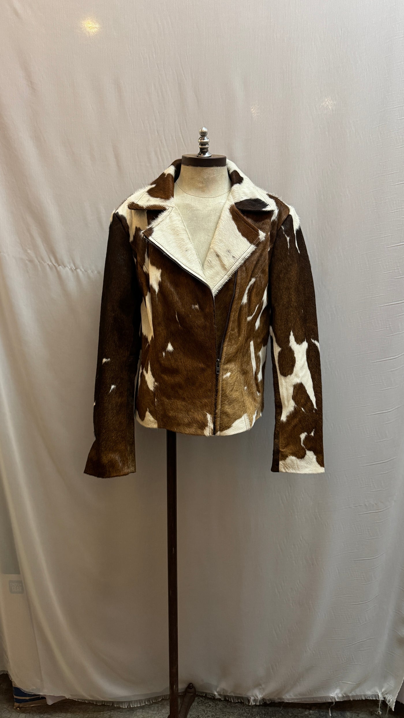 Cowhide jacket (large)