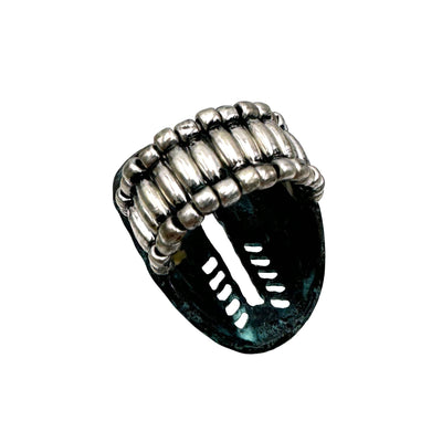 Arrow Cutout Metal Stretch Ring: Silver