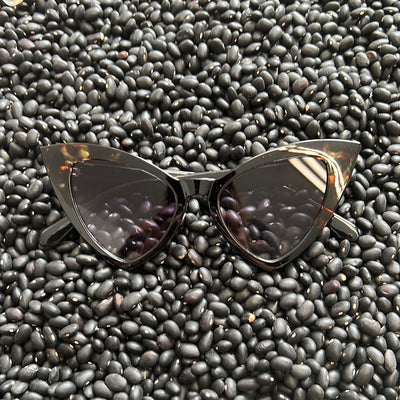 Cat eye sunnies