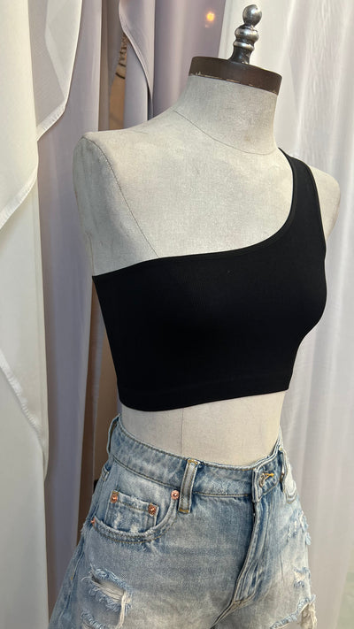 Black one shoulder seemless