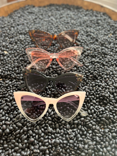 Cat eye sunnies